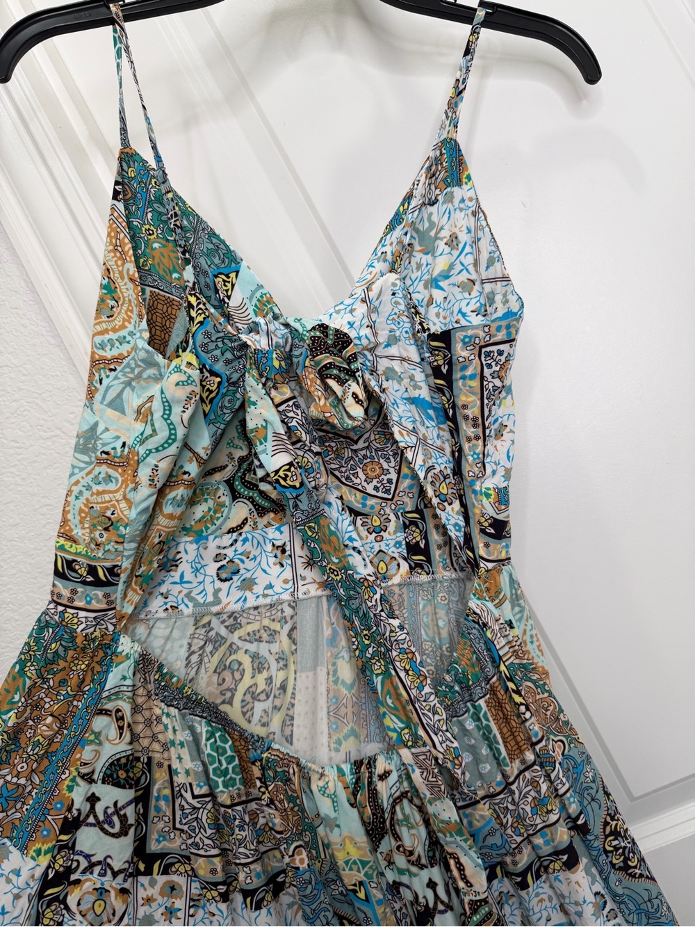 Paisley Patchwork Twist Front Keyhole Maxi Dress Sz Lg NWT! - Picture 6 of 6
